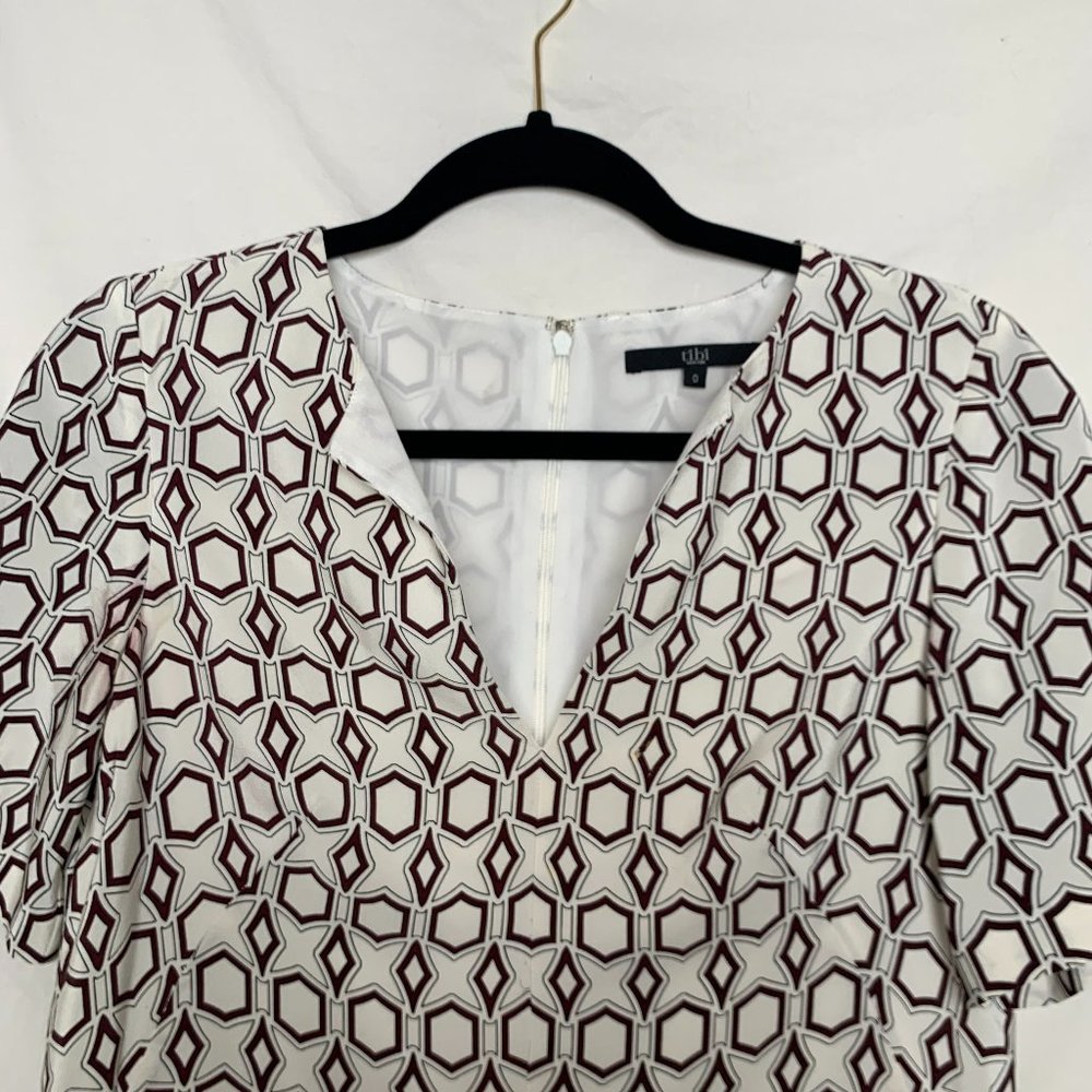 Retro Patterned Dress - Picture 5 of 6